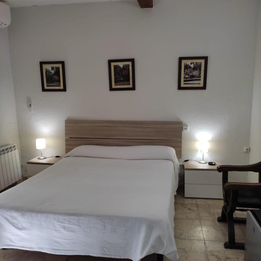 Hostal Castilla Aranjuez Esterno foto